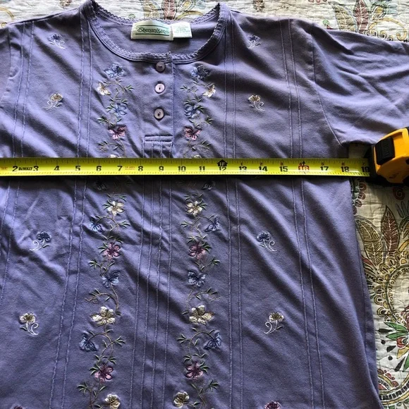 Vintage Embroidered purple button-up shirt - Picture 4 of 6